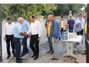 Çiftçi, Vatandaşlarla Bayramlaştı