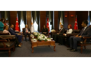Chp Heyetinden Ak Parti’ye Bayram Ziyareti
