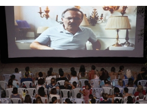 Konaklılar Açık Hava Sinemayı Sevdi