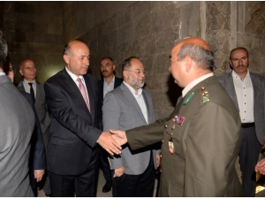 Tarihi Yakutiye Medresesi’nde Bayramlaşma Töreni Düzenlendi