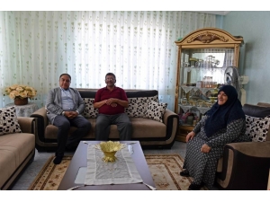 Vali Tekinarslan Şehit Ailelerini Ziyaret Etti