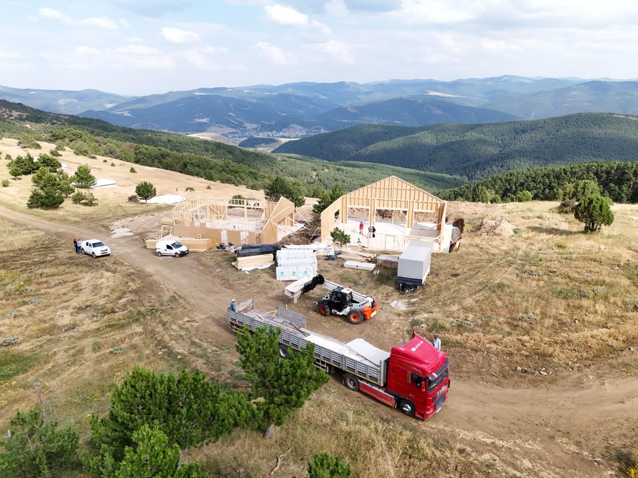 akcam-konaklamali-orman-turizm-alani-nda-ilk-etap-calismalari-basladi