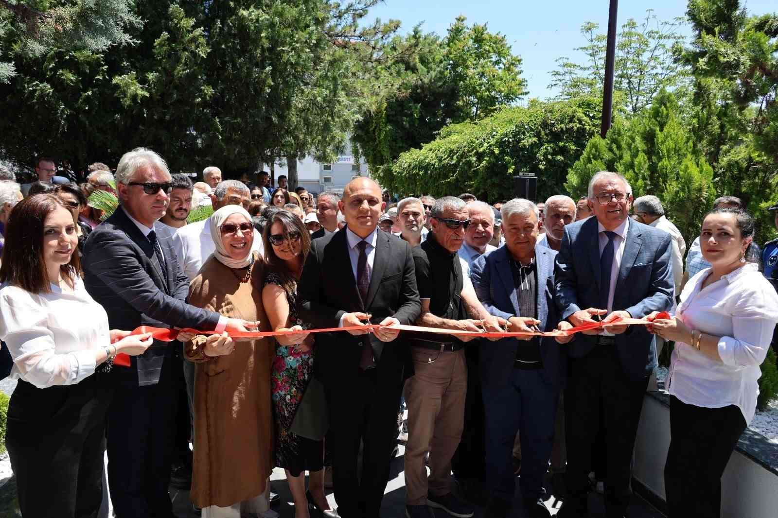 kirikkale-de-ata-sosyal-tesisleri-vatandaslarin-hizmetine-acildi