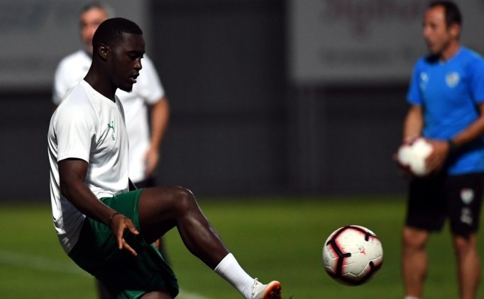 Bursaspor'da Saivet'in Lisansı Çıkarıldı