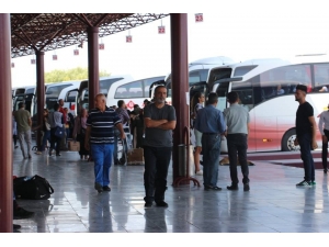 Otogarlarda ‘Bayram Dönüşü’ Hareketliliği