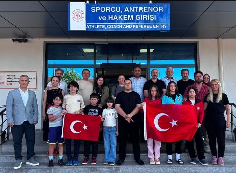 eskisehirli-judocular-makedonya-yolcusu
