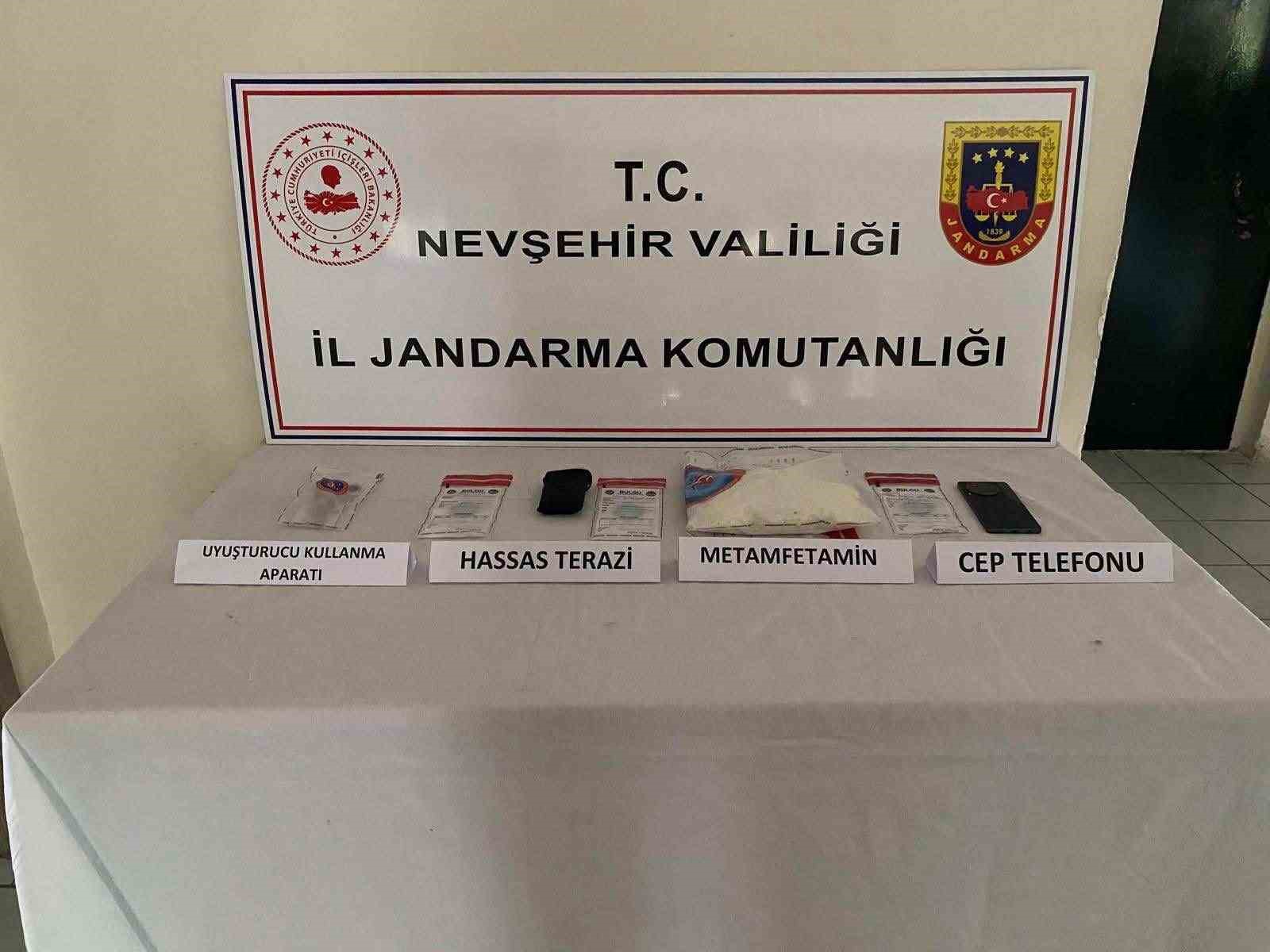 narkotik-kopegi-zirh-uyusturucu-sevkiyatini-engelledi