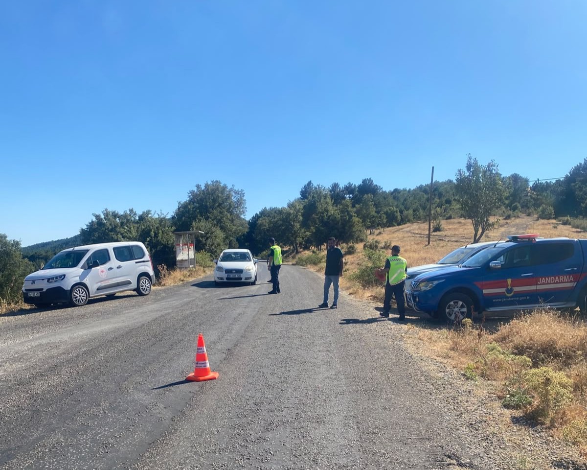usak-ta-hayvan-hastaliklarina-karsi-yol-kontrol-ve-denetimler-gerceklestirildi