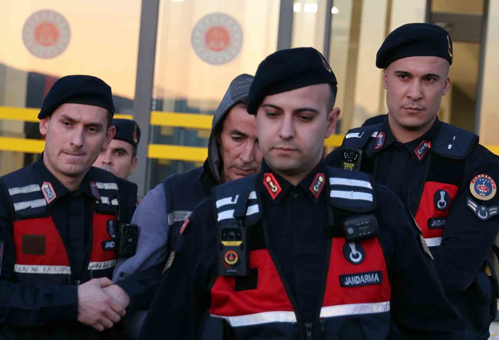 mugla-da-esini-olduren-sanik-hakim-karsisinda-esimin-sacinin-teline-zarar-getirmedim-yillarca-o-benim-dunyamdi