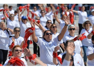 Muratpaşa’da 10 Bin 219 Kişi Spora Adım Attı