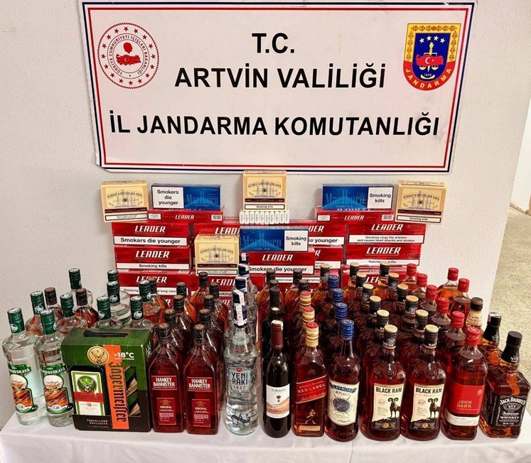 artvin-de-jandarmadan-kacakcilik-operasyonu