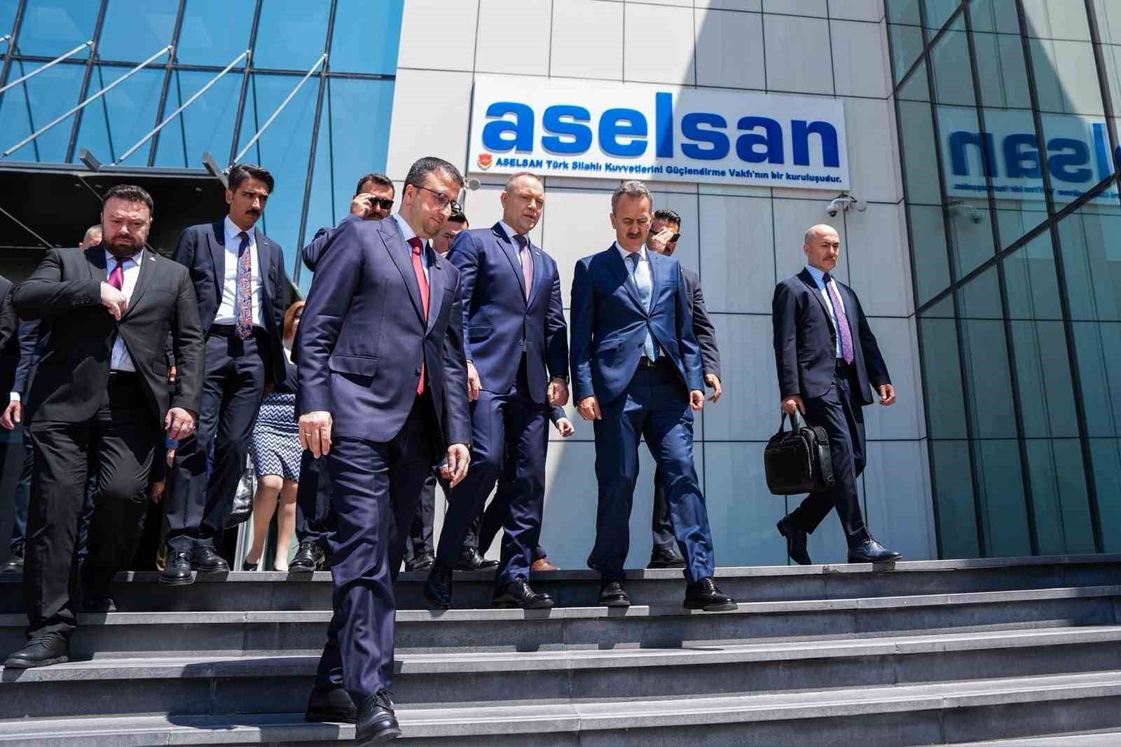 polonya-cumhurbaskani-ndan-aselsan-a-ziyaret