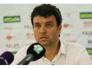 Cihat Arslan: “Zincirleme Trafik Kazası Gibi Bir Akşam”