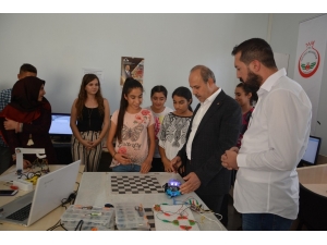 Oğuzeli Belediye İle Çocuklar Geleceği Kodluyor