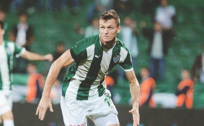 Bursaspor, Tomas Necid Ile Yollarını Ayırdı