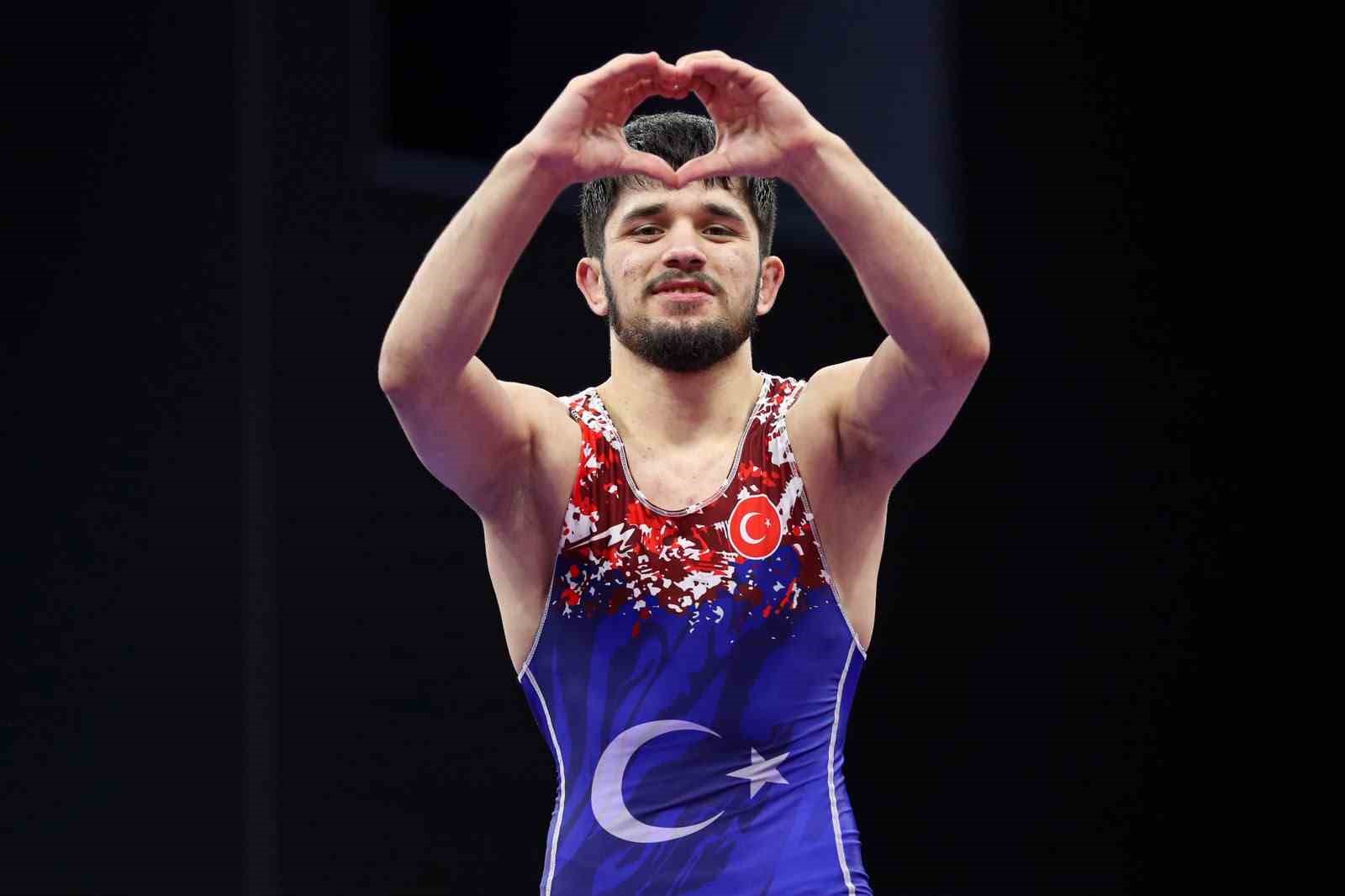akdeniz-oyunlari-nda-muhammet-karavus-tan-altin-madalya