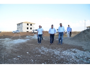 Ağrı Şehir Mezarlığında Çalışmalar Devam Ediyor