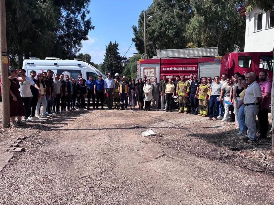 defne-ilce-saglik-mudurlugu-nde-yangin-ve-ilk-mudahale-egitimi-verildi