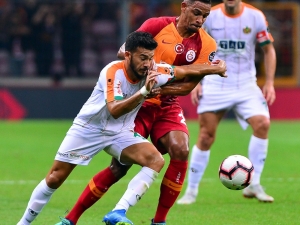 Spor Toto Süper Lig: Galatasaray: 1 - Aytemiz Alanyaspor: 0 (İlk Yarı)