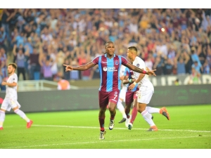 Hugo Rodallega Kendini Aştı