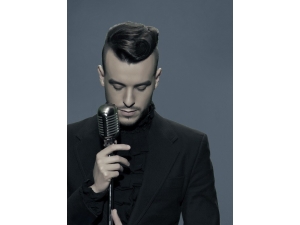 Çiğli’de Ünlü Sanatçılarla Barış Ve Kardeşlik Konseri