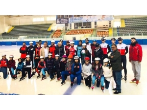 Sürat Pateninde Anna Rüzgarı