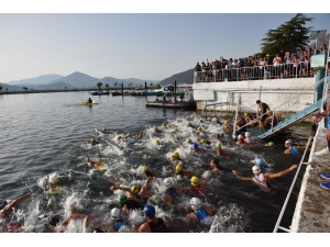 Eğirdir’de Triatlon Rüzgarı Esecek