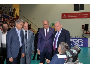 İstanbul Büyükşehir Belediyespor, Voleybolda Sezonu Açtı