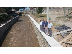 Şaphane Deresi’nde Taşkın Koruma Çalışmaları Başladı