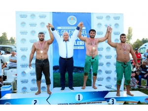 Karakucak Güreşleri 5’nci Gününde Erdemli’de