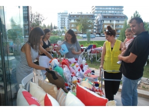 Doğum Gününde Hediye Almak Yerine Lösev’e Bağışta Bulundular