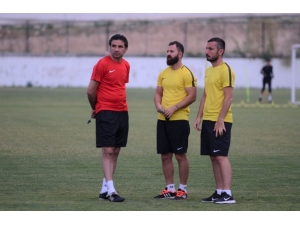 Osman Özköylü: "Altınordu Maçından 3 Puan İle Ayrılabileceğimizi Ümit Ediyorum"