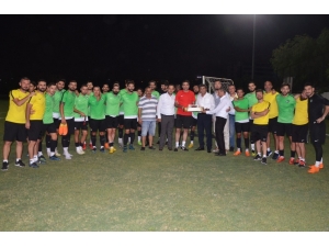 Denizlispor Antrenmanında Sürpriz Doğum Günü