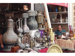 Yüzlerce Yıllık Osmanlı Giysileri Antika Festivali’nde Görücüye Çıktı