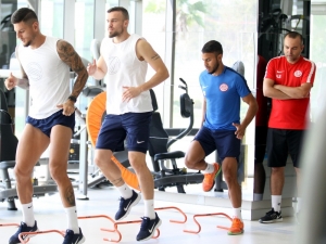 Antalyaspor, Çaykur Rizespor Maçının Hazırlıklarını Sürdürüyor