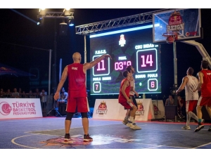 Hidayet Türkoğlu: "Basketbol Her Yerde Bizi Bir Araya Getirmeye Devam Edecek"