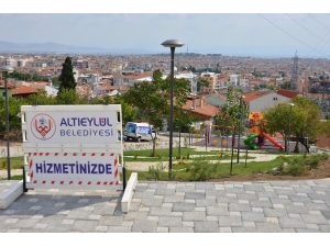 Sütlüce’ye Seyir Teraslı Oyun Parkı