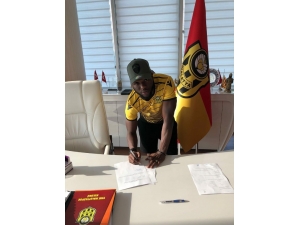 Evkur Yeni Malatyaspor, Ganalı Sulley Muniru İle 2 Yıllık Sözleşme İmzaladı