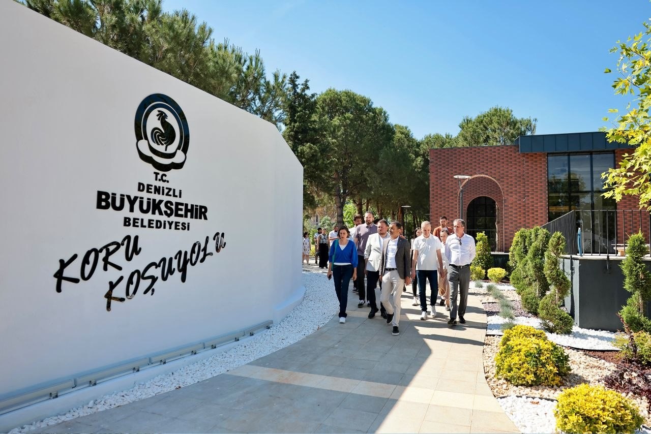 baskan-cavusoglu-iki-buyuk-yatirimi-yerinde-inceledi