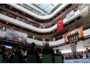 Askeri Bandodan Avm’de Konser