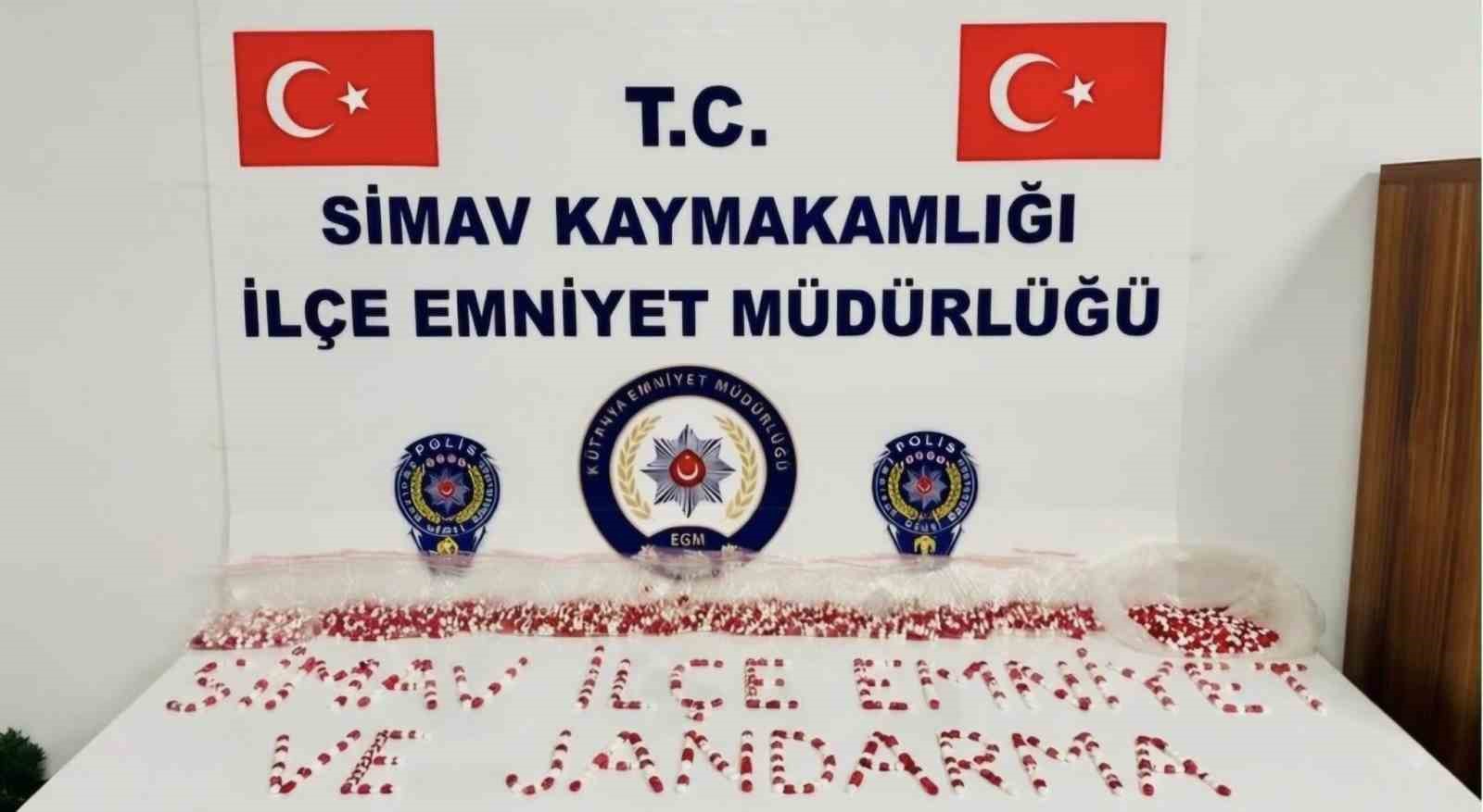 simav-da-3-bin-716-adet-sentetik-hap-ele-gecirildi