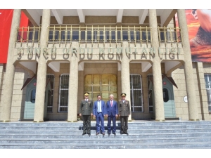 3. Ordu Kurmay Başkanı Ve Garnizon Komutanlığı Görevine Atanan Tuğgeneral Ali Ekiyor Göreve Başladı