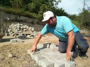 Kartepe’de Köy Yollarına Bakım