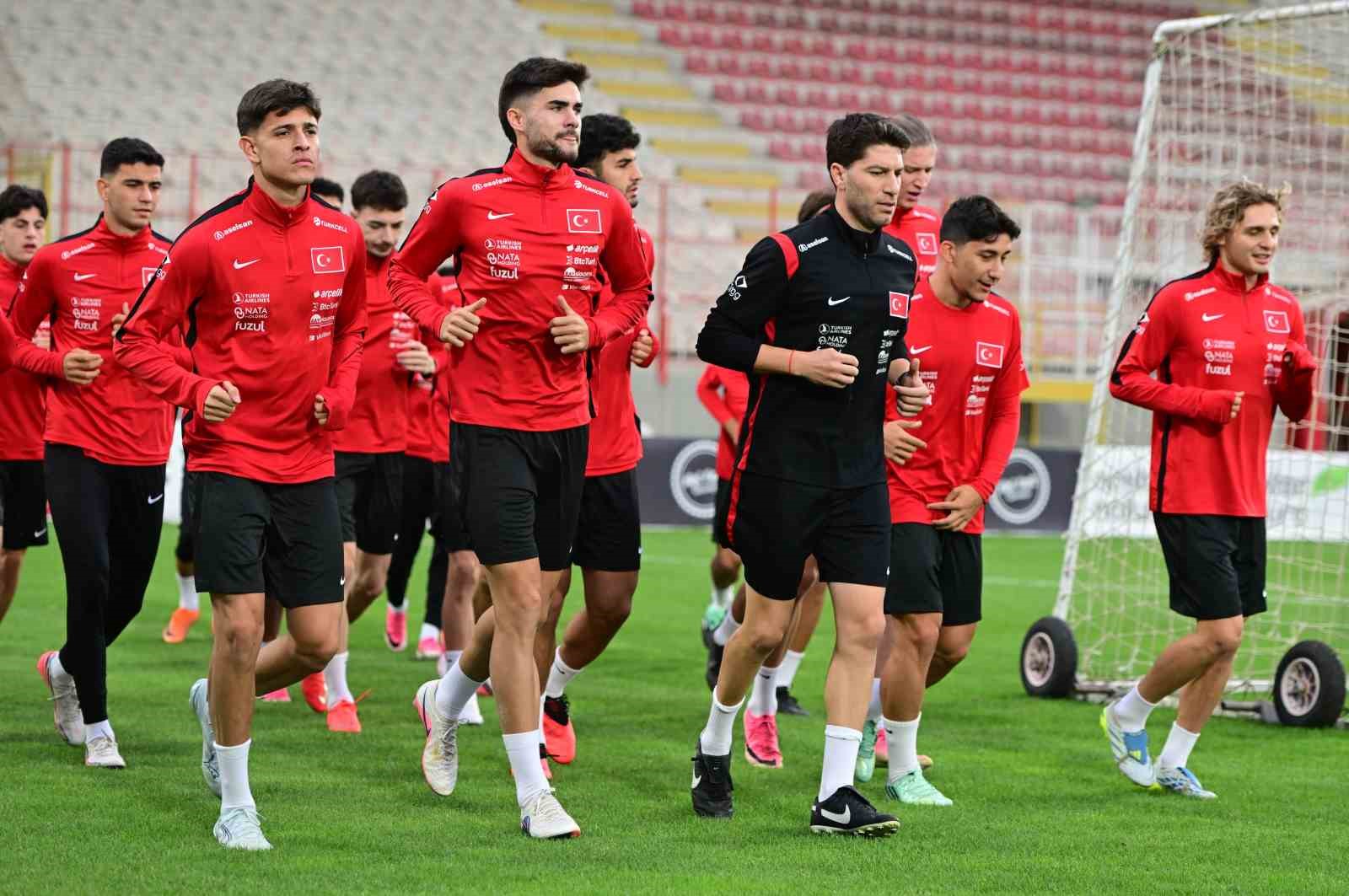 umit-milli-takim-ukrayna-macinin-hazirliklarini-surdurdu