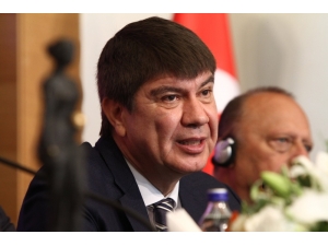 Uluslararası Antalya Film Festivali’nde Ferzan Özpetek Ve Cem Yılmaz’a ‘Yaşam Boyu Başarı Ödülü’