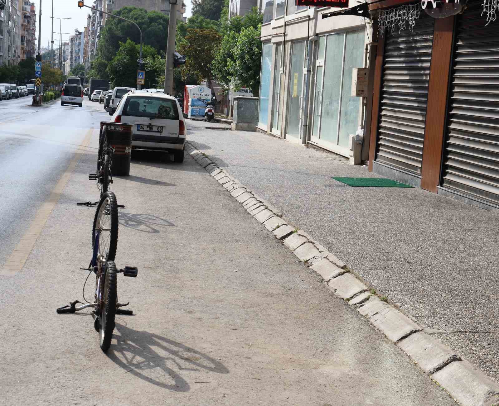aydin-daki-trafik-ve-otopark-sikintisinin-en-onemli-nedenlerinden-biri-denetimsizlik