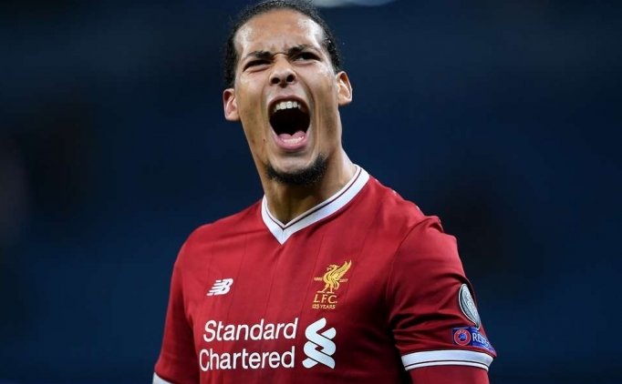 Virgil Van Dijk'tan Ömer Bayram'a Tebrik Mesajı!