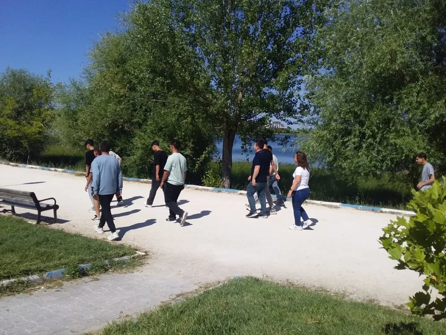 bilecik-te-koruma-altindaki-cocuklar-dogayla-bulustu