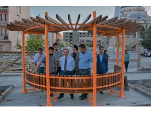 Hakkari’nin Kent Parkı Yükseliyor!