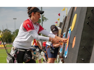 Avrupa Okçuluk Şampiyonası’nda Yeşim Bostan Gümüş Madalya Kazandı